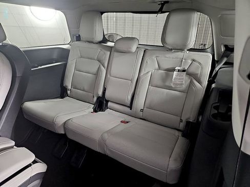 New 2025 Lincoln Navigator Reserve image 10