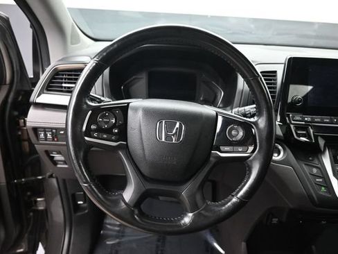 Used 2018 Honda Odyssey Touring image 25