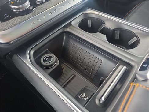 Certified 2025 Ford Expedition Tremor AWD/4WD image 30