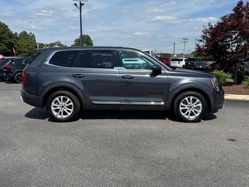 Used 2021 Kia Telluride LX AWD/4WD image 2
