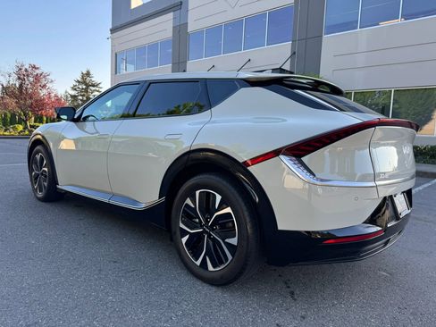 Used 2022 Kia EV6 Wind AWD/4WD image 7