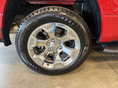 Used 2019 RAM 1500 Big Horn RWD image 31