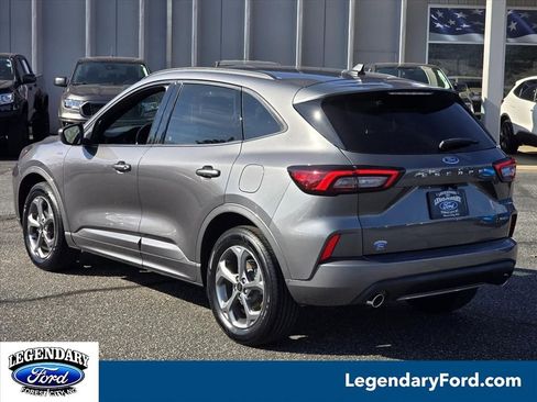 Used 2023 Ford Escape ST-Line Select image 2