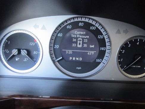 Used 2012 Mercedes-Benz GLK 350 4MATIC image 11