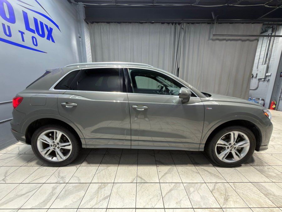 Used 2023 Audi Q3 2.0T Premium w/ Convenience Package AWD/4WD image 5