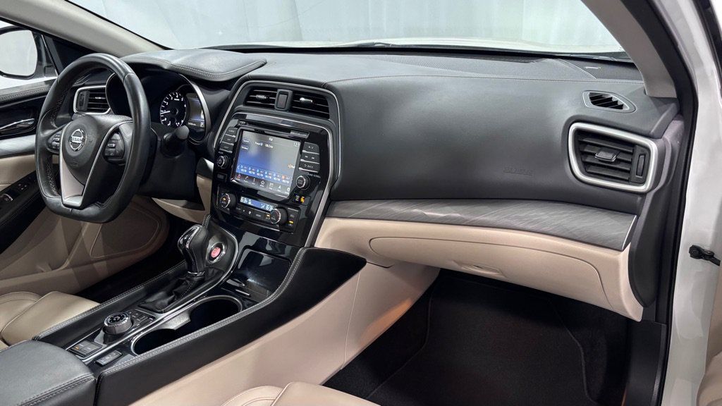 Used 2018 Nissan Maxima 3.5 SV FWD image 17