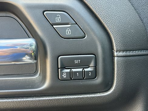 Used 2023 GMC Sierra 2500 Denali AWD/4WD image 16