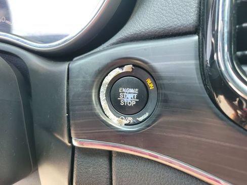 Used 2020 Jeep Grand Cherokee Limited w/ Luxury Group II RWD image 28