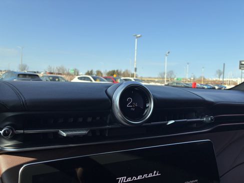 Used 2023 Maserati Grecale GT image 20