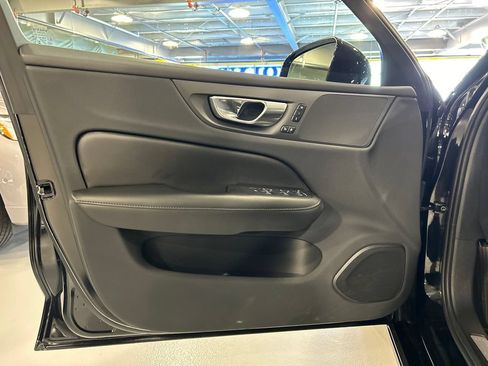 Certified 2023 Volvo S60 B5 Plus w/ Climate Package AWD/4WD image 9
