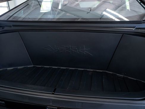 Used 2024 Tesla Cybertruck AWD Crew Cab image 40