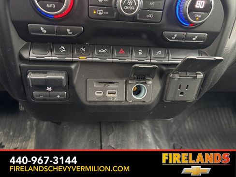 Used 2021 Chevrolet Silverado 1500 LT image 21