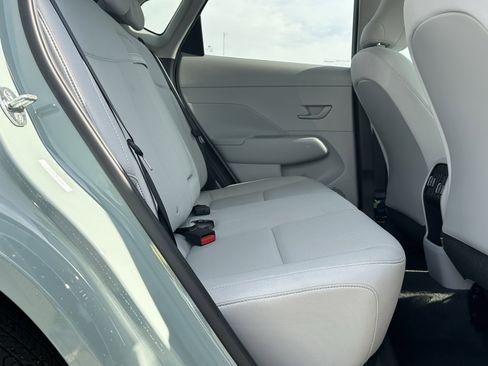 Used 2024 Hyundai Kona SEL image 17