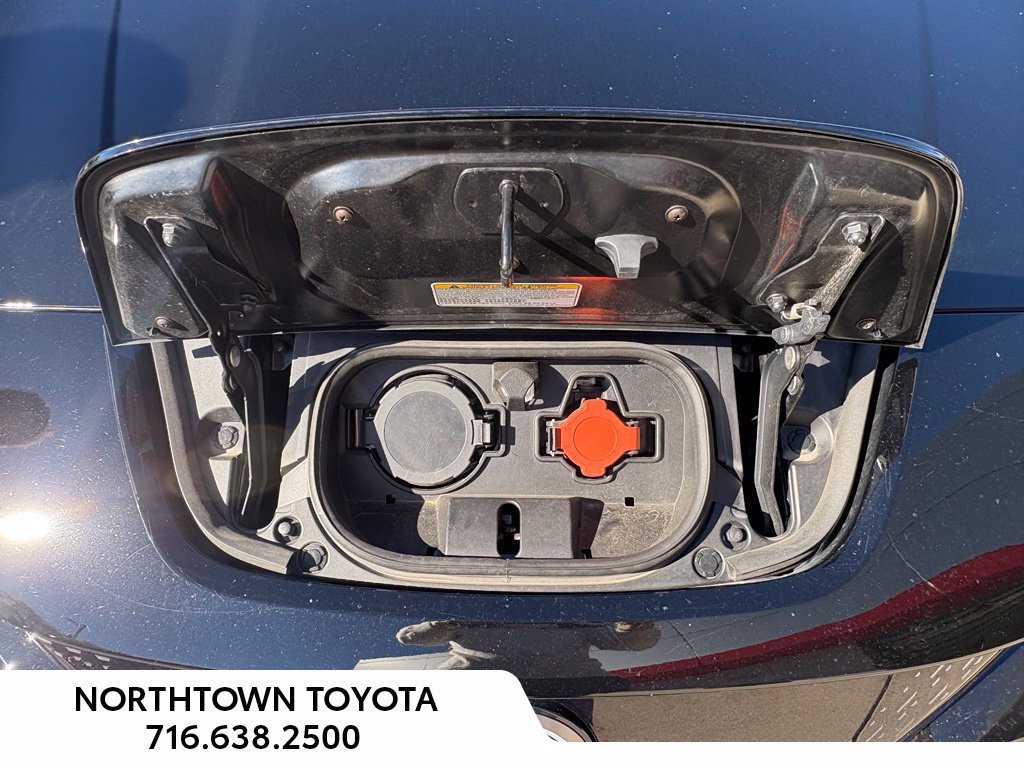 Used 2025 Nissan Leaf S FWD image 27