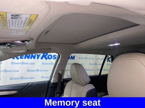 Used 2023 Subaru Outback Limited AWD/4WD image 18