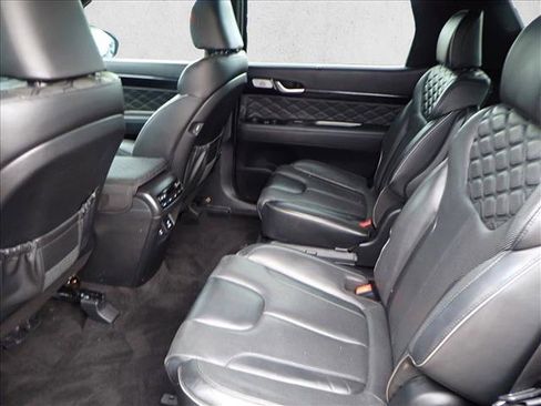 Used 2022 Hyundai Palisade Calligraphy image 8