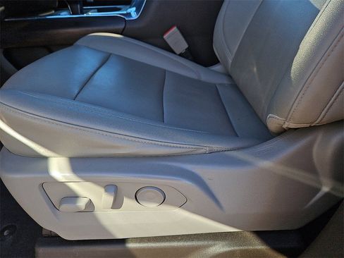 Used 2024 GMC Sierra 1500 SLT image 24