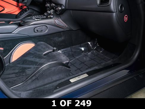 Used 2023 Aston Martin V12 Vantage Roadster image 21