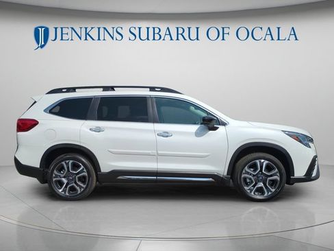 Used 2026 Subaru Ascent Touring AWD/4WD image 2