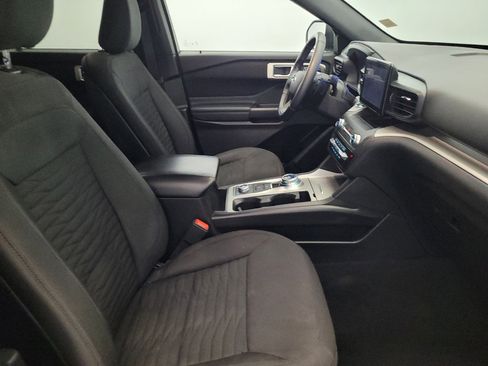 Used 2020 Ford Explorer XLT w/ Comfort Package AWD/4WD image 21