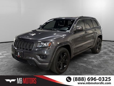 Used 2014 Jeep Grand Cherokee Altitude AWD/4WD image 10