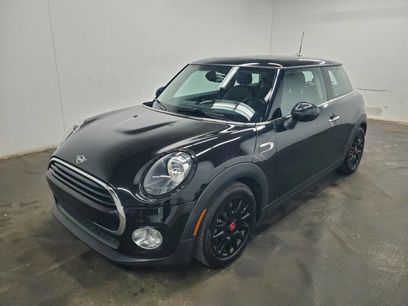 Used 2019 MINI Cooper 2-Door Hardtop w/ Signature Upholstery Package