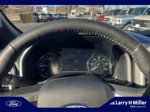 Used 2020 Ford F150 Lariat image 10