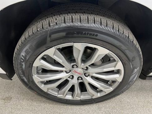 Used 2023 GMC Yukon Denali AWD/4WD image 13