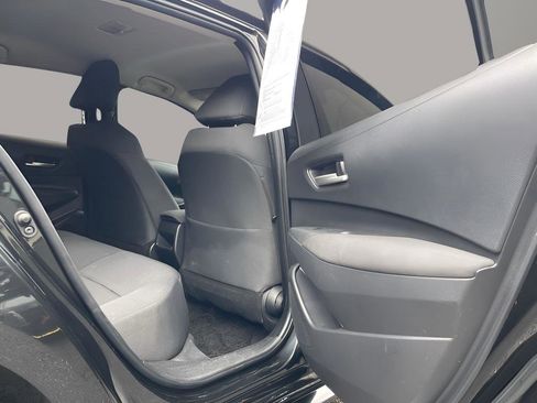 Used 2020 Toyota Corolla LE image 18