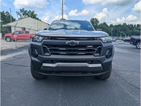 Used 2024 Chevrolet Colorado Trail Boss w/ Advanced Trailering Package AWD/4WD image 8