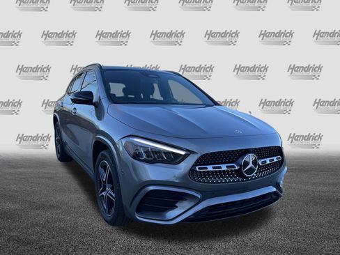 Certified 2025 Mercedes-Benz GLA 250 image 2