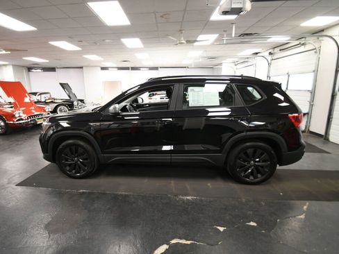 Used 2022 Volkswagen Taos S AWD/4WD image 5