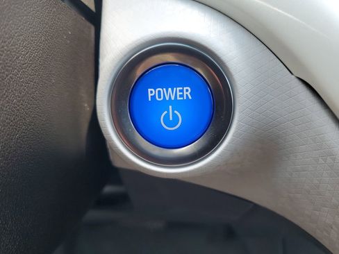 Used 2020 Chevrolet Bolt Premier w/ Infotainment Package FWD image 22