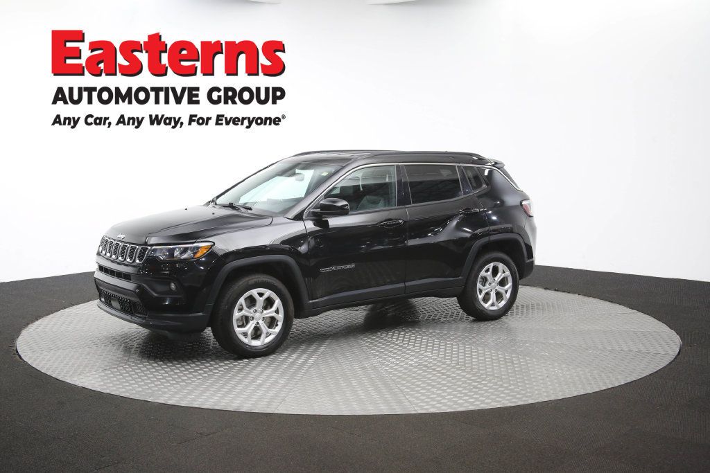 Used 2024 Jeep Compass Latitude AWD/4WD image 58