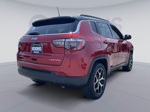 Used 2025 Jeep Compass Limited AWD/4WD image 7