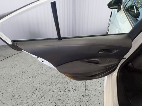 Used 2025 Toyota Corolla LE FWD image 21