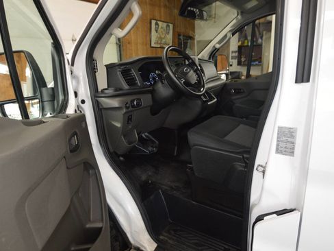 Used 2024 Ford Transit 250 Low Roof w/ Exterior Upgrade Package image 26