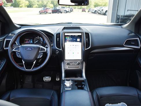 Used 2024 Ford Edge ST-Line AWD/4WD image 4