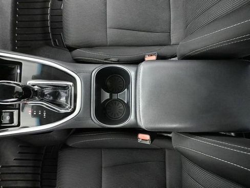 Used 2022 Subaru Legacy Premium image 36