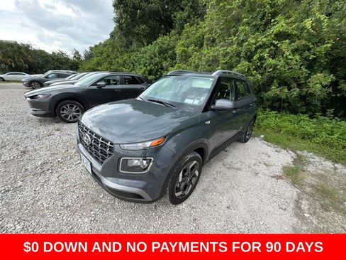 Used 2025 Hyundai Venue SEL FWD image 1