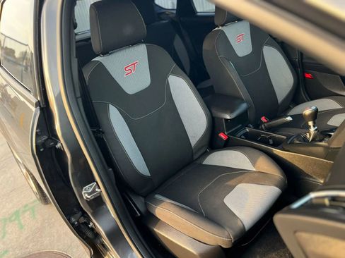 Used 2018 Ford Focus ST image 28