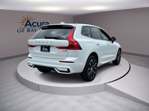 Used 2023 Volvo XC60 B5 Plus w/ Climate Package image 4