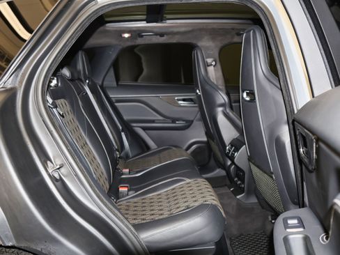 Used 2020 Jaguar F-PACE SVR image 51