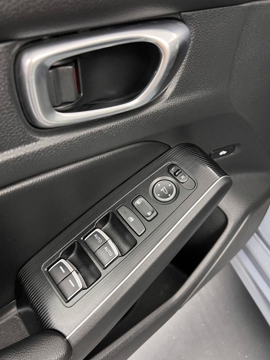 Used 2023 Honda Civic Touring image 15