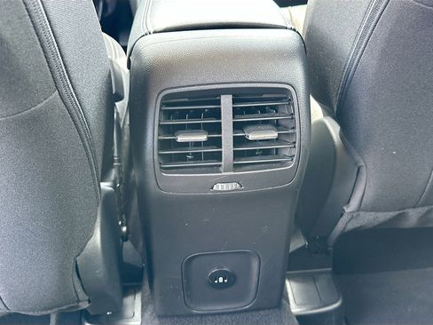 Certified 2025 Ford Escape Active FWD image 22
