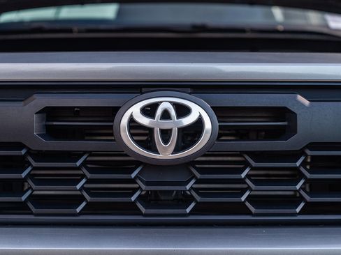 Used 2024 Toyota Tacoma TRD Sport image 29