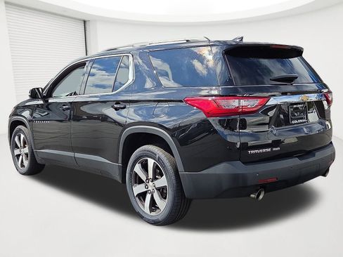 Used 2019 Chevrolet Traverse LT w/ LT Premium Package image 6
