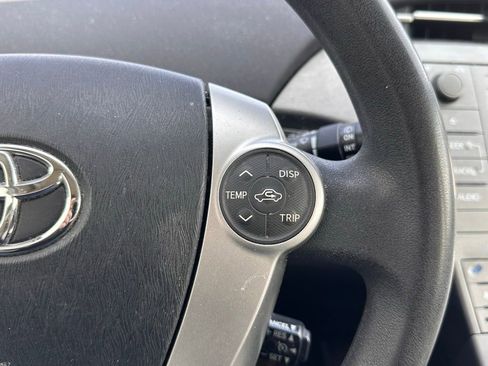 Used 2015 Toyota Prius Two image 24