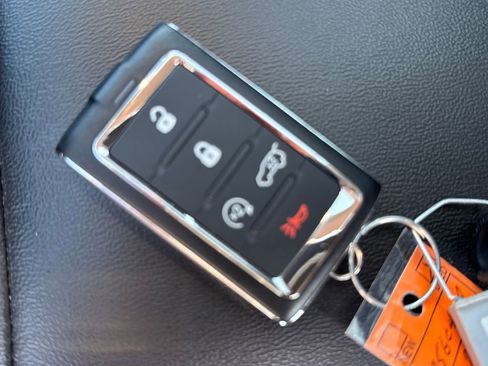 Used 2023 Jeep Grand Cherokee Limited image 47