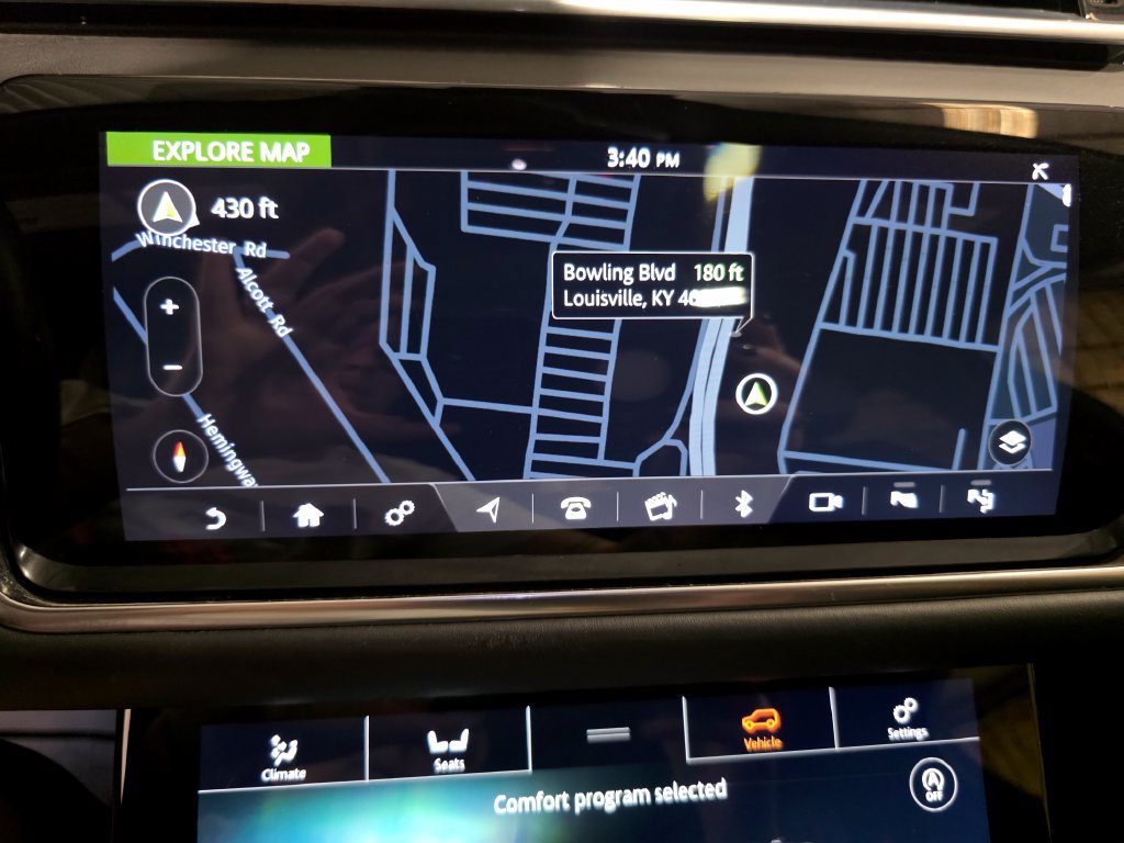 Used 2019 Land Rover Range Rover Velar R-Dynamic SE AWD/4WD image 27